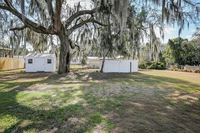 1507 N LAKE VIEW AVENUE, Leesburg, FL 34748