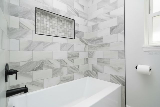 1507 N LAKE VIEW AVENUE, Leesburg, FL 34748