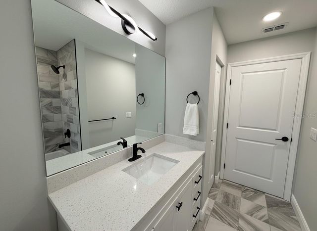 1507 N LAKE VIEW AVENUE, Leesburg, FL 34748