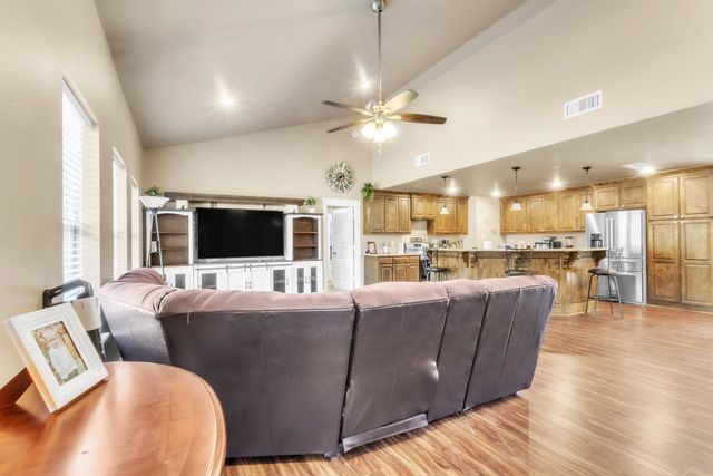 3026 FM 593, Gilmer, TX 75644