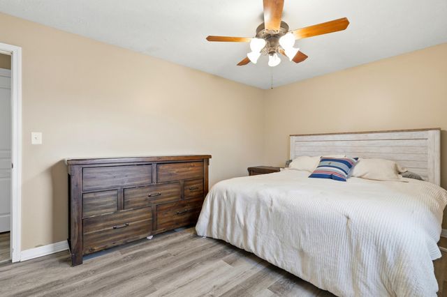 1706 N 16th Street, Ozark, MO 65721