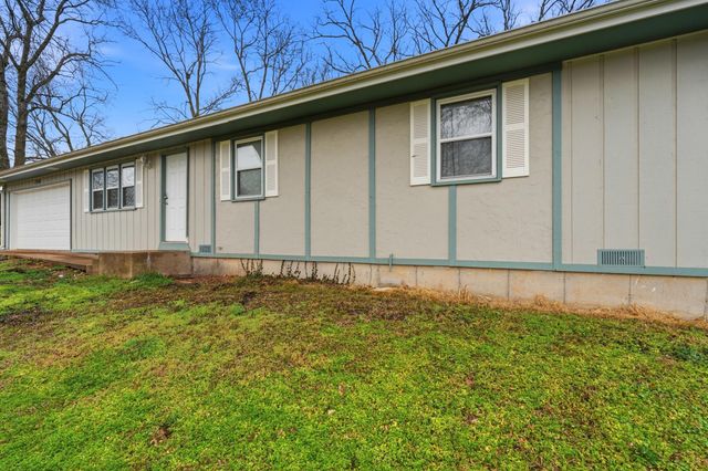 1706 N 16th Street, Ozark, MO 65721