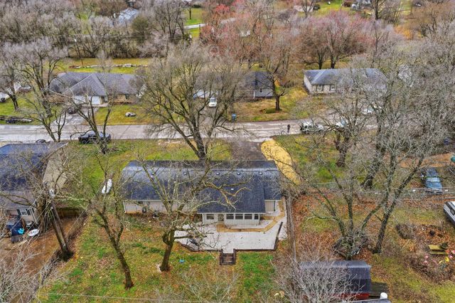 1706 N 16th Street, Ozark, MO 65721