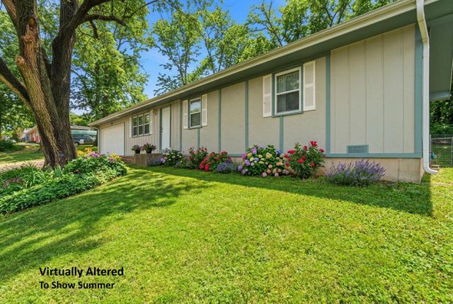 1706 N 16th Street, Ozark, MO 65721