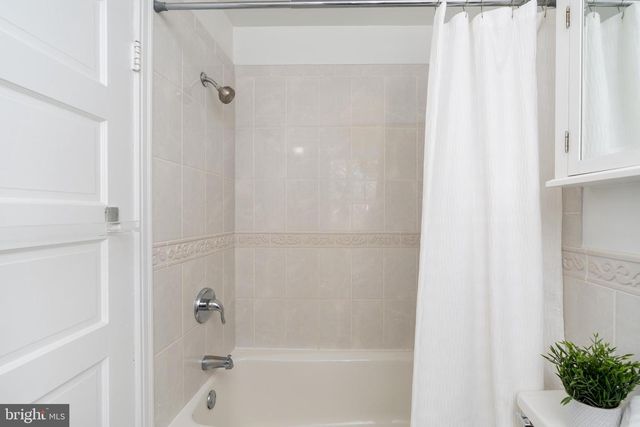 4700 SEDGWICK ST NW, Washington, DC 20016