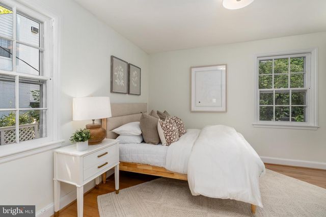 4700 SEDGWICK ST NW, Washington, DC 20016