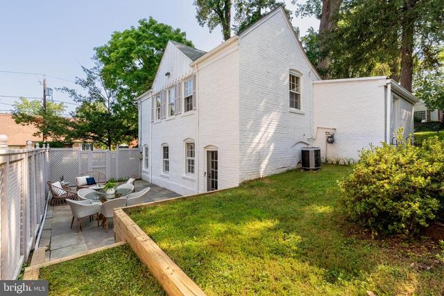 4700 SEDGWICK ST NW, Washington, DC 20016