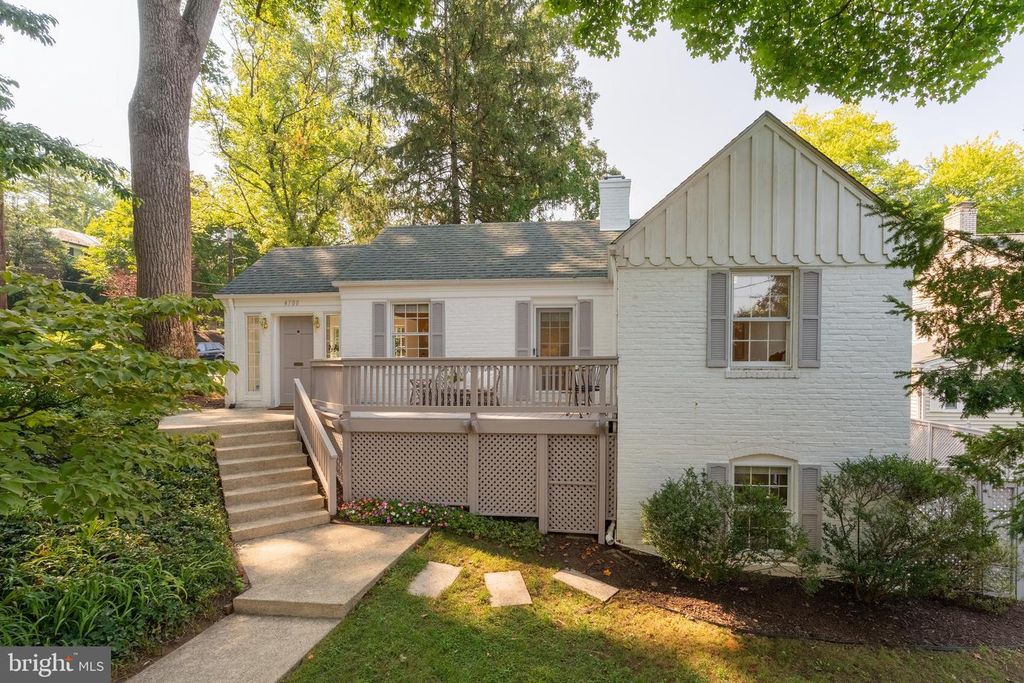 4700 SEDGWICK ST NW, Washington, DC 20016