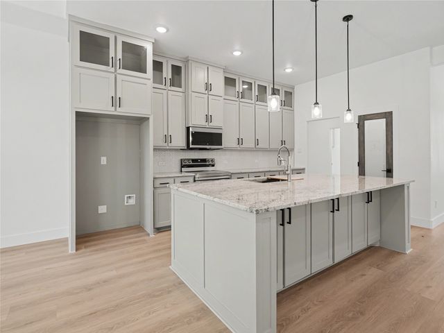 113 Dennis Drive, Azle, TX 76020