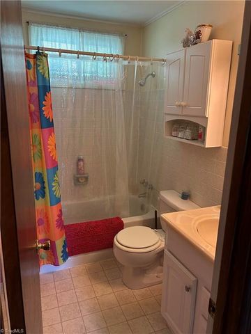 4163 Nc Highway 704, Madison, NC 27025