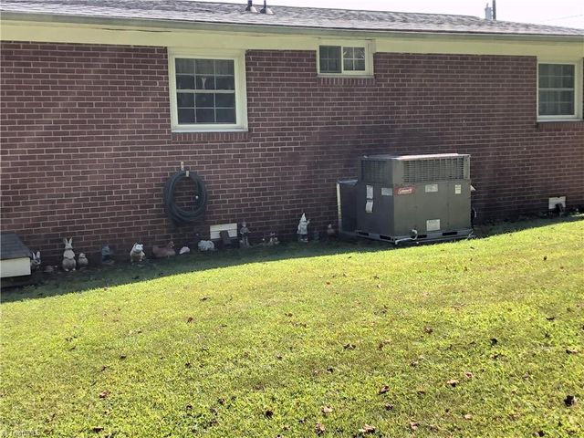 4163 Nc Highway 704, Madison, NC 27025