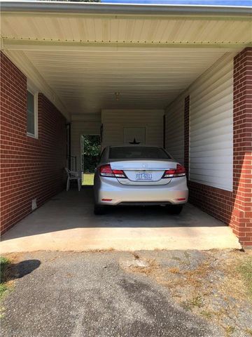 4163 Nc Highway 704, Madison, NC 27025