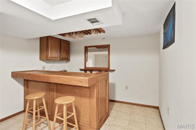 12063 Trampe Heights Lane, St Louis, MO 63138