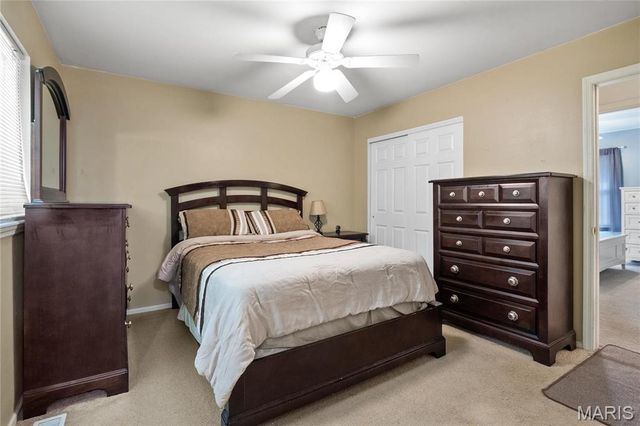 12063 Trampe Heights Lane, St Louis, MO 63138