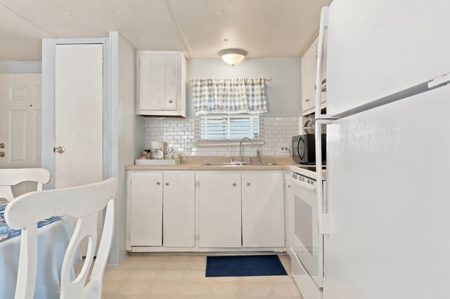 1420 Circle Dr., North Myrtle Beach, SC 29582