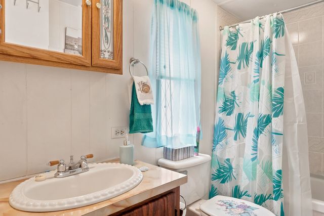 1420 Circle Dr., North Myrtle Beach, SC 29582
