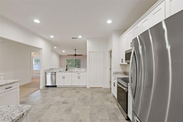 230 COVE AT EAGLE LAKE CIRCLE, Eagle Lake, FL 33839