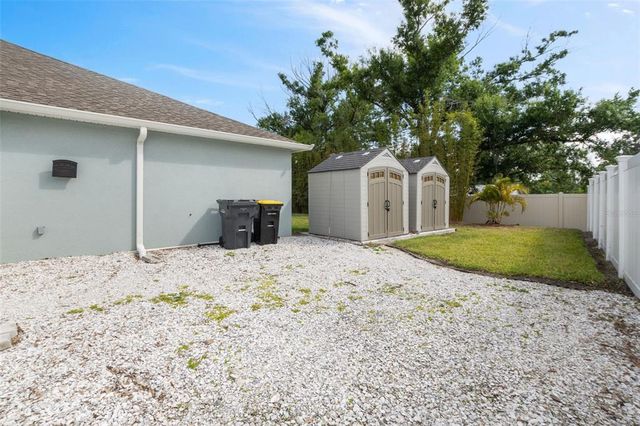 230 COVE AT EAGLE LAKE CIRCLE, Eagle Lake, FL 33839