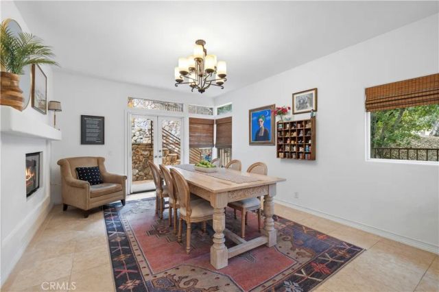 23656 White Oak Court, Newhall, CA 91321