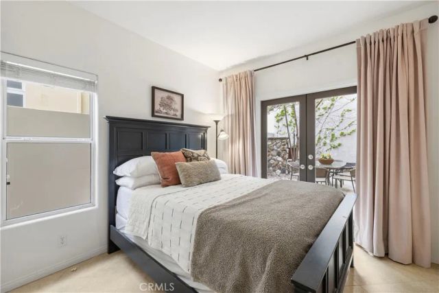 23656 White Oak Court, Newhall, CA 91321