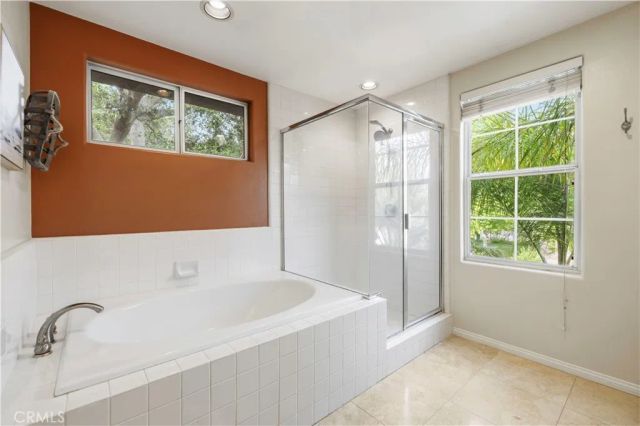 23656 White Oak Court, Newhall, CA 91321