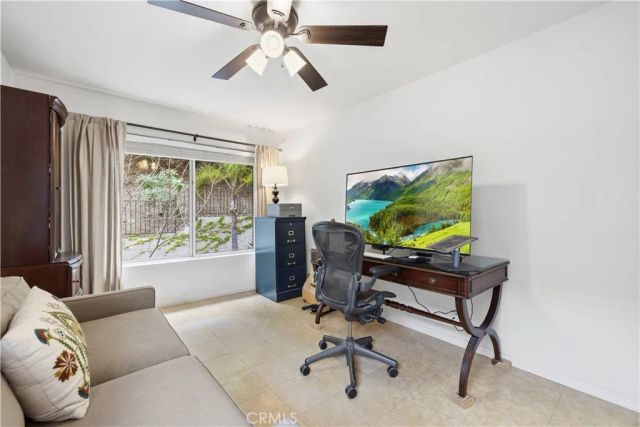 23656 White Oak Court, Newhall, CA 91321