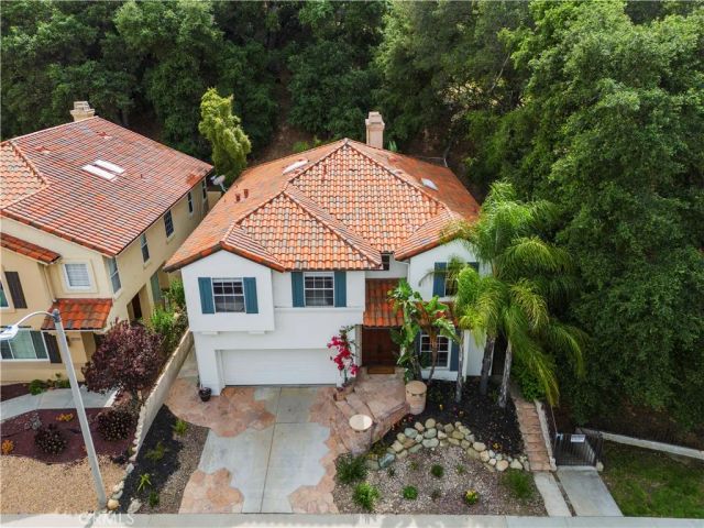 23656 White Oak Court, Newhall, CA 91321