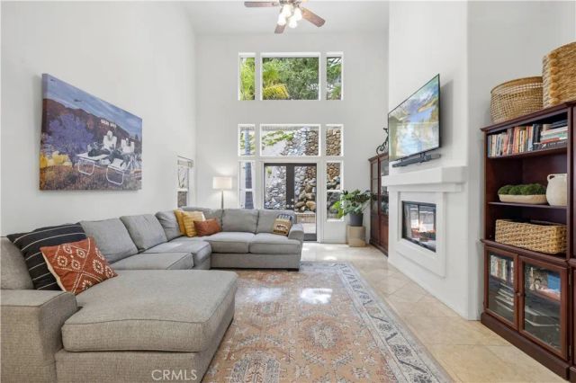 23656 White Oak Court, Newhall, CA 91321