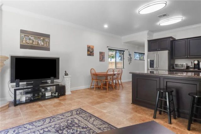 5072 La Palma, La Palma, CA 90623