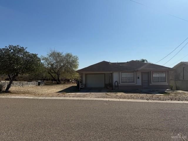 1507 W Guerra Avenue W, Roma, TX 78584