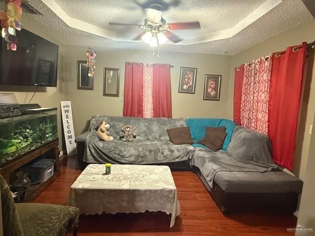 1507 W Guerra Avenue W, Roma, TX 78584