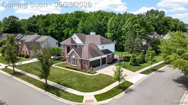 337 Country Club Court, Canton, MI 48188
