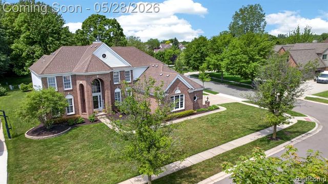 337 Country Club Court, Canton, MI 48188