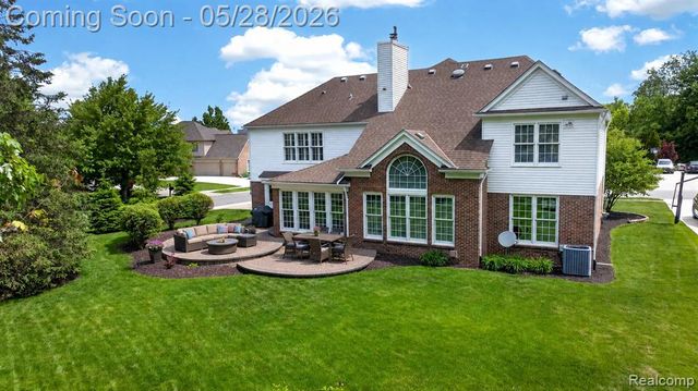 337 Country Club Court, Canton, MI 48188