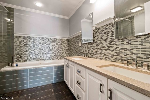 53 Woodmont Dr 53, Randolph Twp., NJ 07869