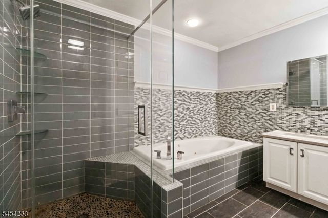 53 Woodmont Dr 53, Randolph Twp., NJ 07869