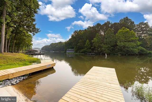106 N TIMBER TRIBE, Mineral, VA 23117