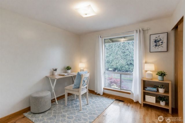 23504 110th place SE, Kent, WA 98031