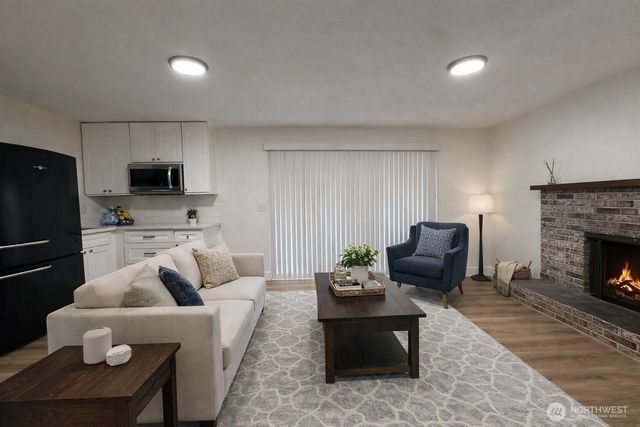 23504 110th place SE, Kent, WA 98031