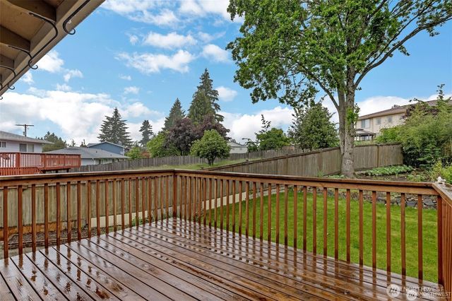 23504 110th place SE, Kent, WA 98031