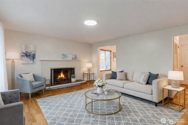 23504 110th place SE, Kent, WA 98031