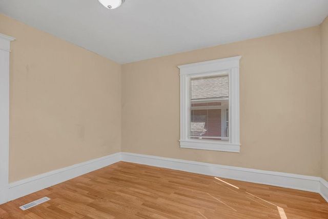 2112 E 36th Street, Kansas City, MO 64109