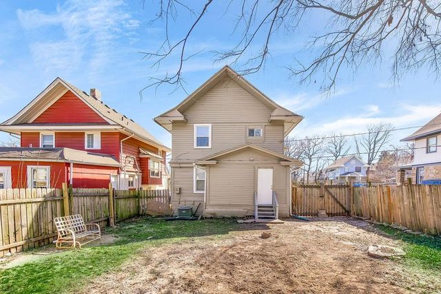 2112 E 36th Street, Kansas City, MO 64109