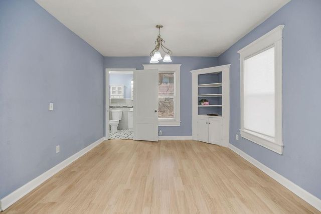 2112 E 36th Street, Kansas City, MO 64109