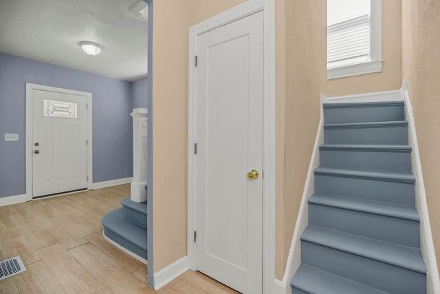 2112 E 36th Street, Kansas City, MO 64109