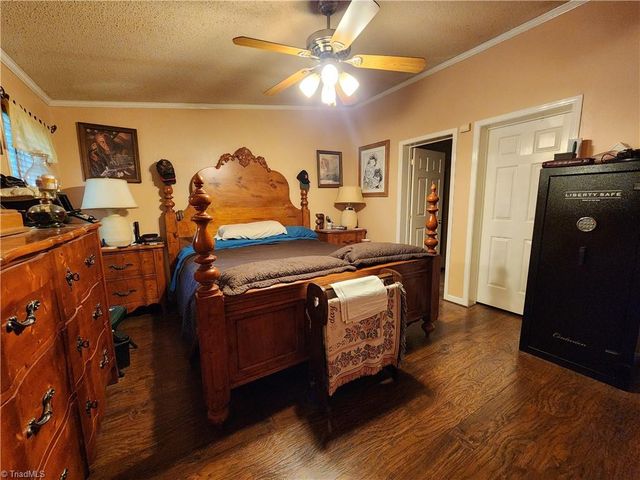 3634 Shoals Road, East Bend, NC 27018