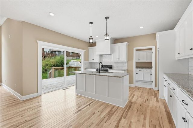 7402 Palmer Avenue, Kansas City, MO 64133