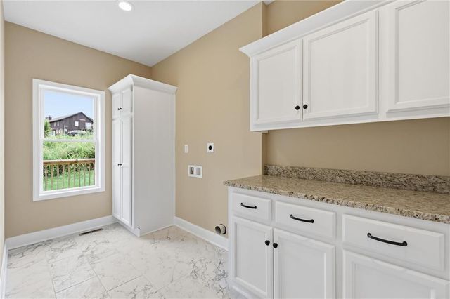 7402 Palmer Avenue, Kansas City, MO 64133