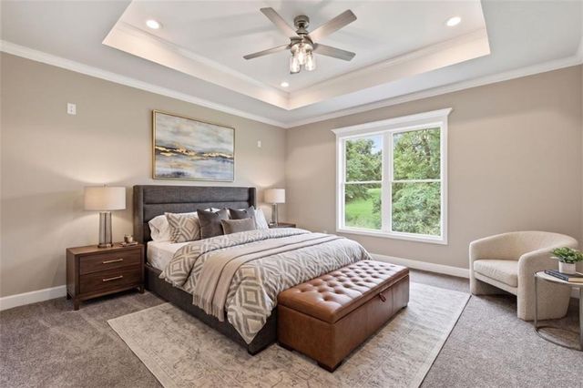 7402 Palmer Avenue, Kansas City, MO 64133