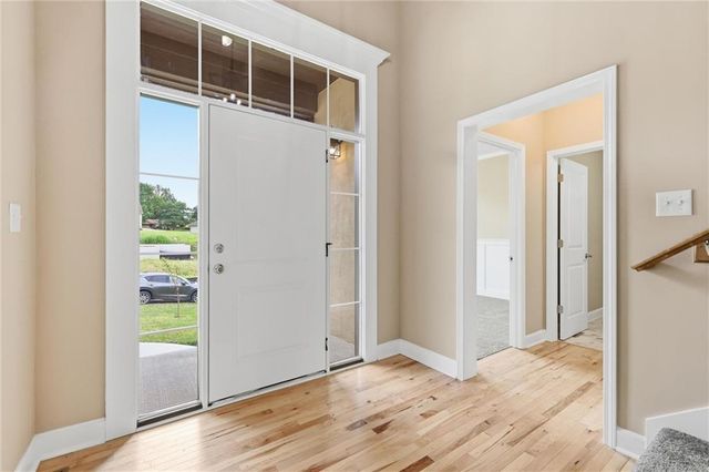 7402 Palmer Avenue, Kansas City, MO 64133